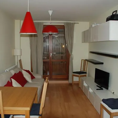 Tu En El Valle De Tena En *