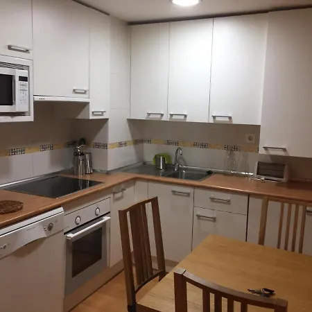 Tu En El Valle De Tena En *