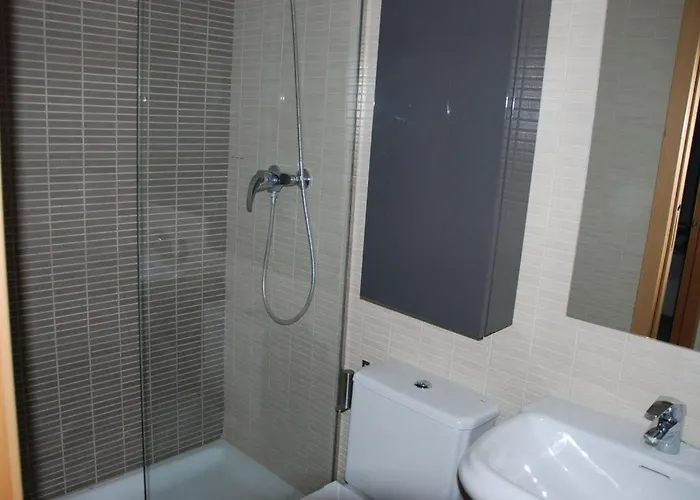 Tu En El Valle De Tena En *