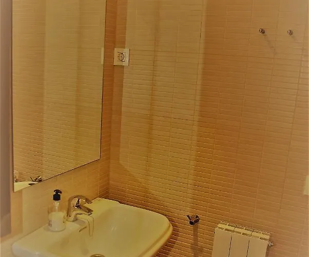 Tu En El Valle De Tena En *